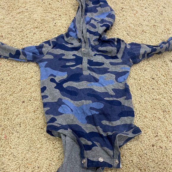 OshKosh B'gosh Blue Denim Romper with 2 other long sleeves-15 - Picture 6 of 8